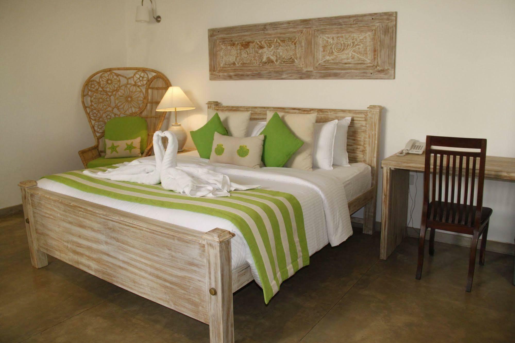 The Beach Boutique Uswetakeiyawa Luaran gambar